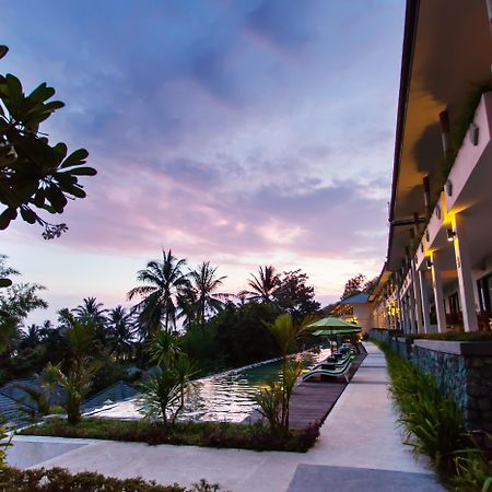 Kebun Villas & Resort Senggigi Extérieur photo